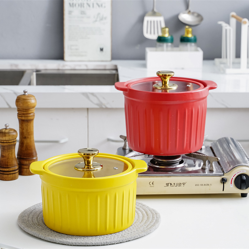 Picture of A generation of hair color glaze ceramic small casserole with glass lid light luxury simple high temperature resistant open flame home stew pot wholesale