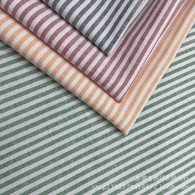 Woven polyester cotton Oxford woven 21s 96 * 48CVC yarn-dyed vertical bar shirt dress shoes and hats toy yarn-dyed fabric