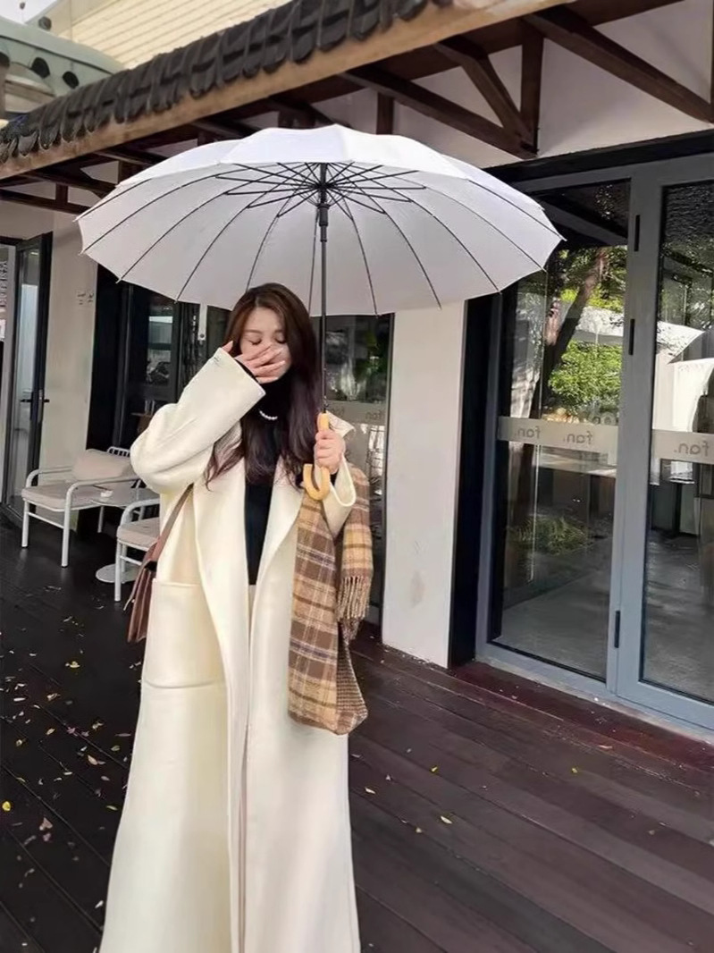 Picture of New Autumn and Winter Hepburn Style British Woolen Coat Mid-length Fashionable Horn Buckle Hooded Wool Woolen Coat