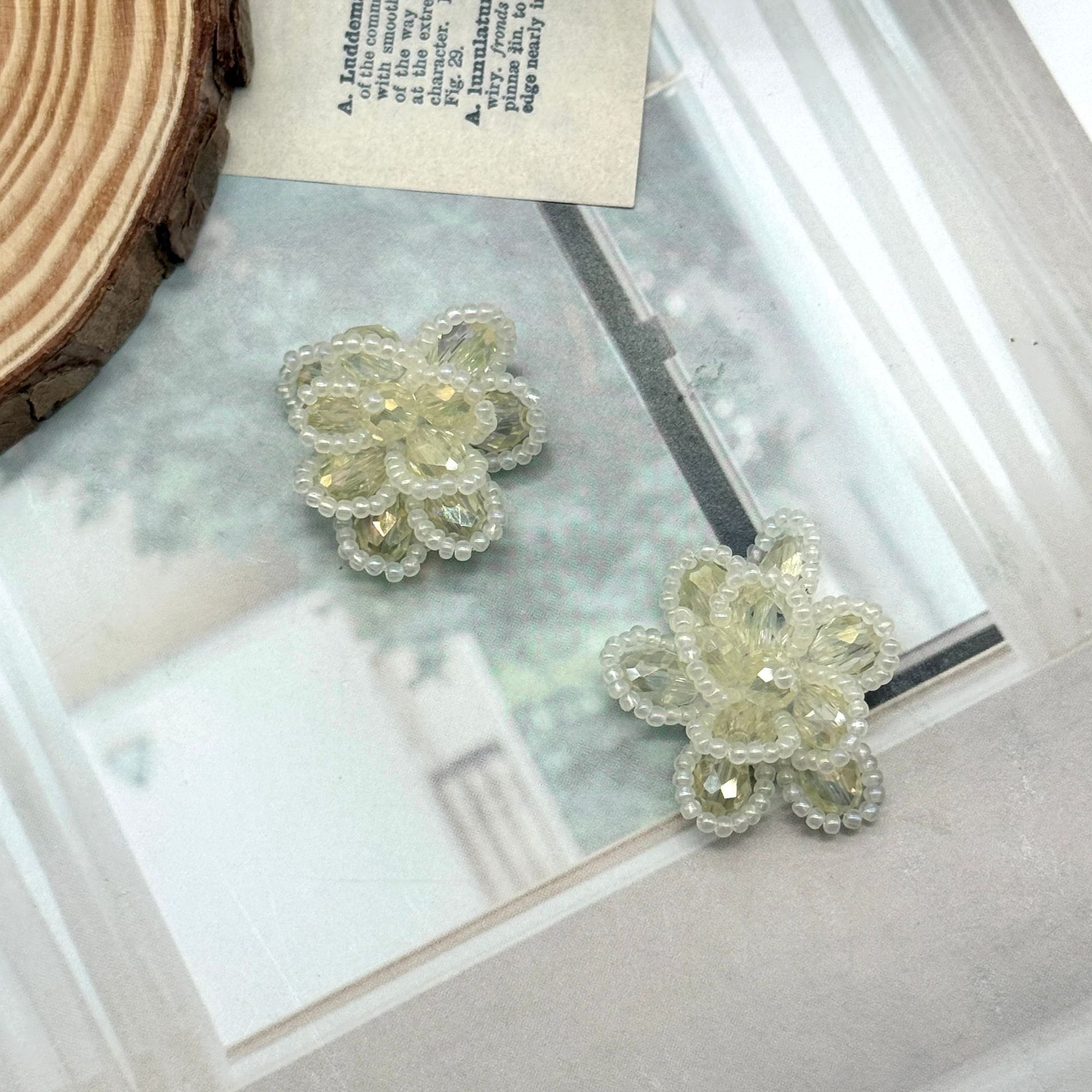 Picture of New stained glass flower bead string handmade DIY knitted shoes, hats, clothes, bags, pendants, accessories