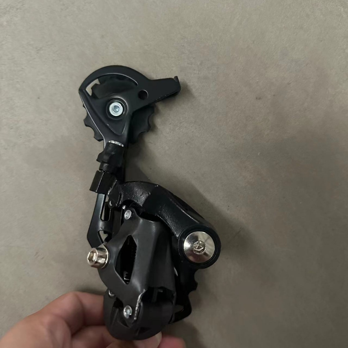 Picture of Mountain Bike Rear Derailleur Bicycle Rear Derailleur M390 Rear Derailleur 9-Speed 27-Speed Transmission