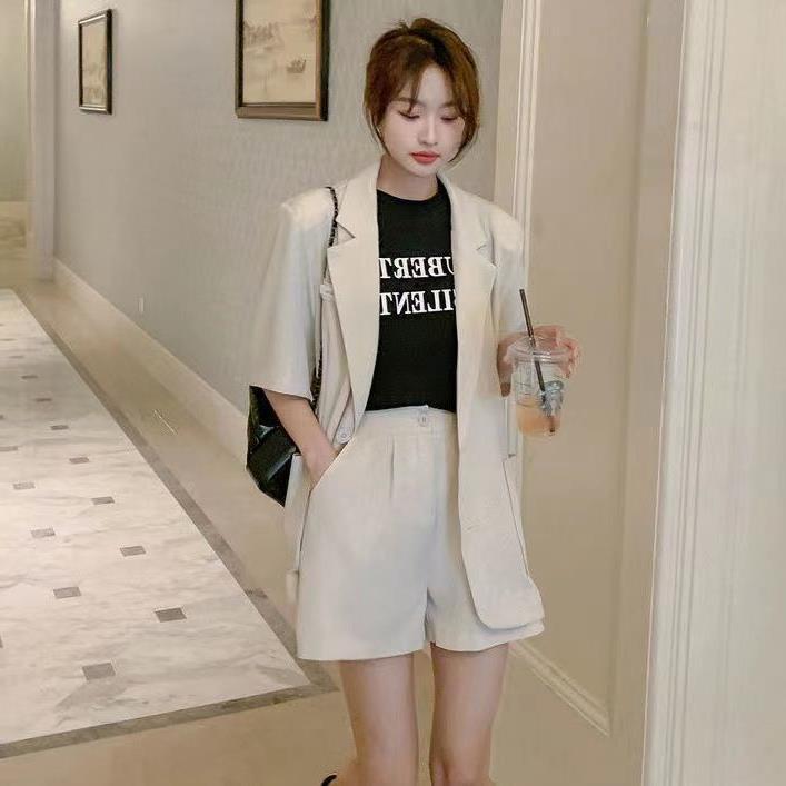 Picture of Fashionable Small Suit Women's Thin 2025 Summer New Korean Style Casual Suit Jacket Shorts Two-Piece Set