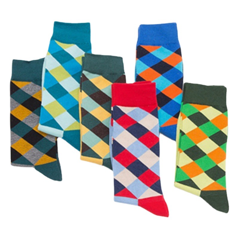 In stock cross-border color diamond Plaid men's mid-calf socks European and American version skateboard socks all-matching men's socks batch