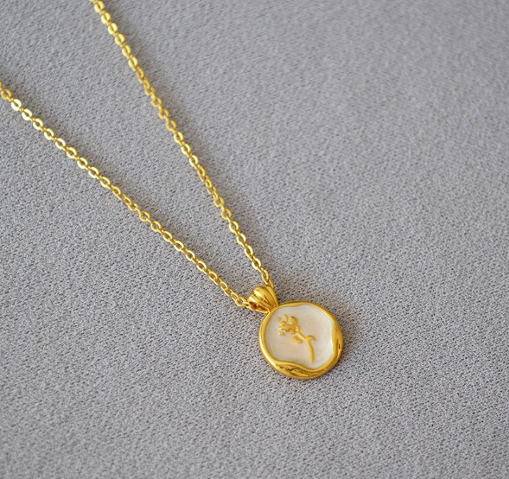 Picture of French Elegant Pearlescent White Enamel Vintage Rose Gold Pendant Freshwater True Pearl Necklace Women's Clavicle Chain