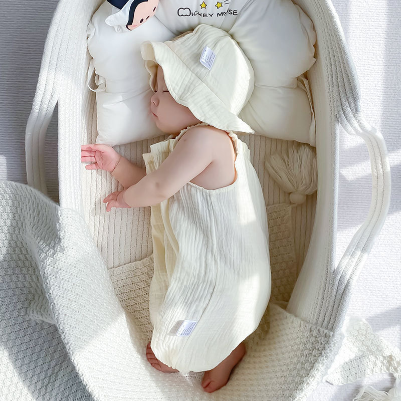 Picture of Pure Cotton Gauze One-Piece Clothes Newborn Baby Short-Sleeved Summer Thin Harem Clothes for Men and Women Baby Pajamas Summer Crawl Clothes
