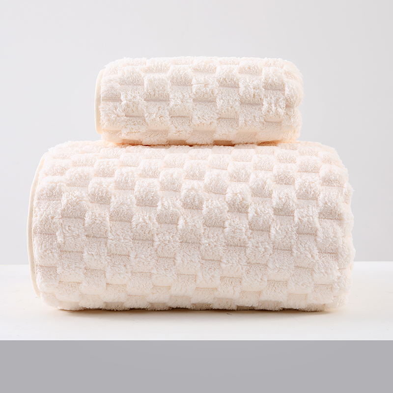 Picture of Pineapple Big Bath Towel Face Towel Coral Fleece Bath Towel Three-Piece Set Thickened Cotton Soft Quick-Drying Beach Towel