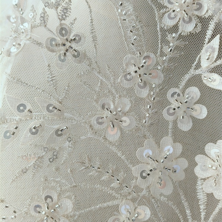 Leaves and Flowers Embroidered Sequins Three-Dimensional Beads White silver Cloth Stickers Wedding Dress Mesh Lace Veil Accessories