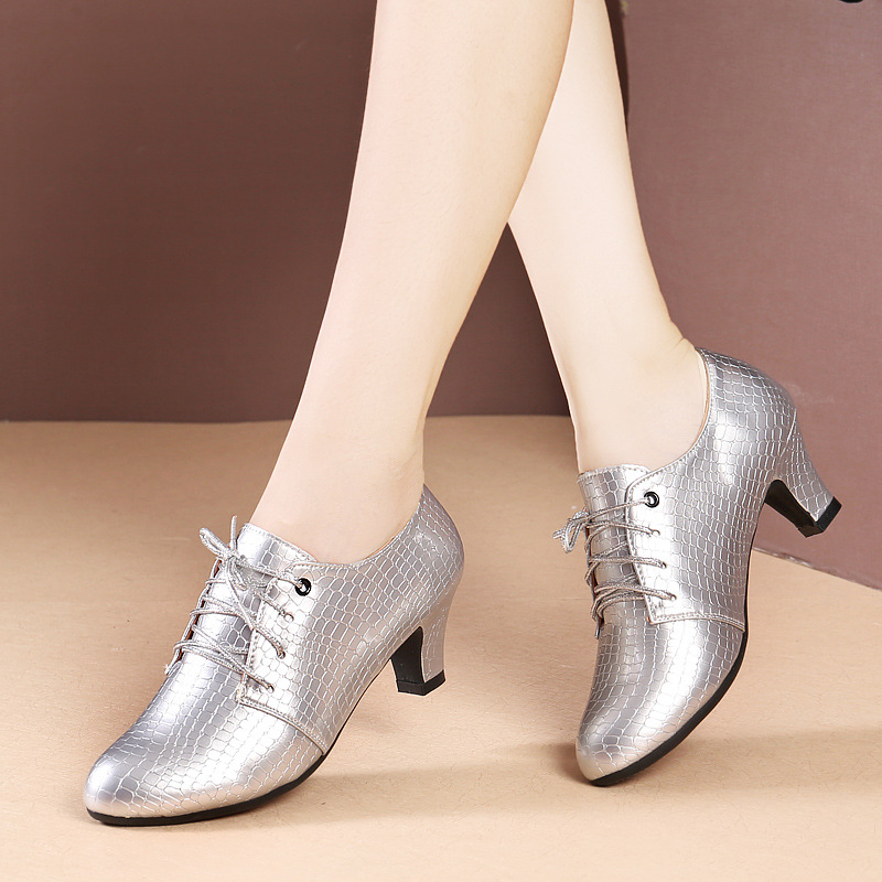 Spring and Autumn Women's silver Social Dance Shoes High Heel Show Shoes Outdoor Dance Shoes Soft Sole Square Dance Shoes for Outer Wear