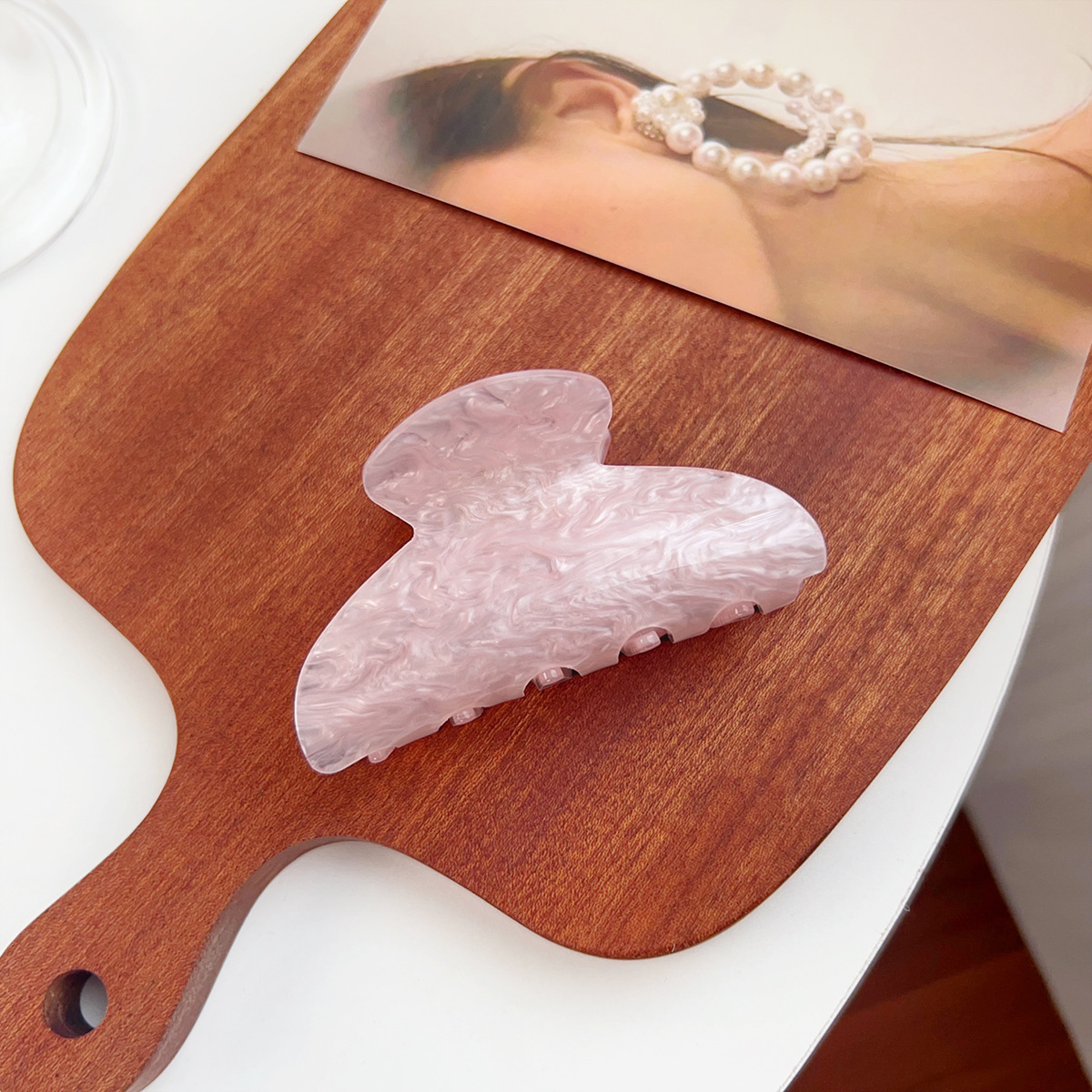 Picture of Berphia Cross-border Amazon European and American Acrylic Grab Headwear Marble High-grade Shark Clip Hair Accessories for Women