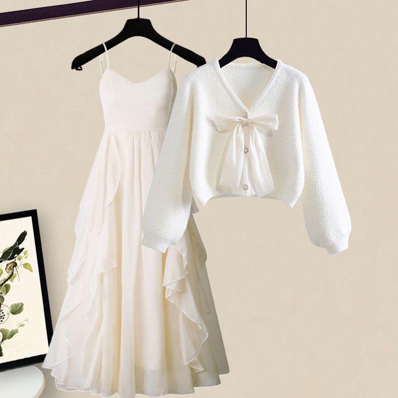 Autumn and Winter suit Women's 2024 New Wearing Age-reducing Knitted Sweater Women's Loose Slimming Sling dress Two-piece Set