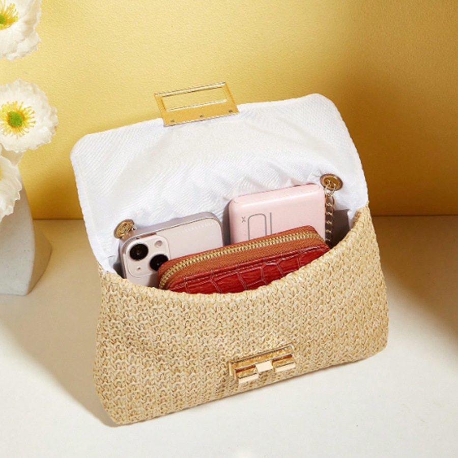 Picture of Sweet Style Fashion Straw Double Head Lock Shoulder Bag 2024 Summer New Fashionable All-match Commuter Chain Crossbody Bag