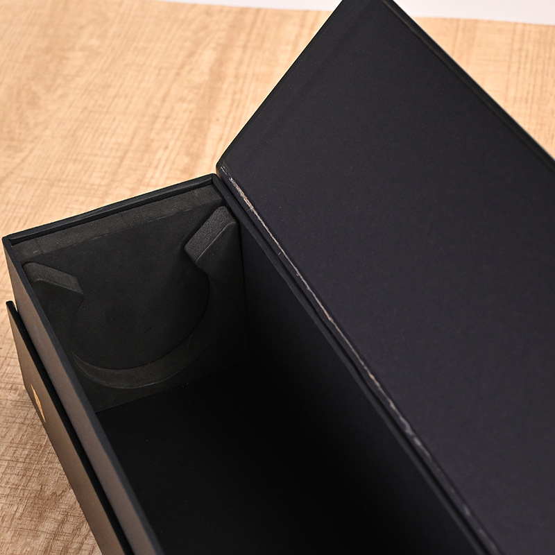Picture of Red Wine Packaging Box Single Bottle Wine Gift Box Empty Box Packaging Wine Bottle Box Hot Stamping Can Print Logo High-End Wine Box