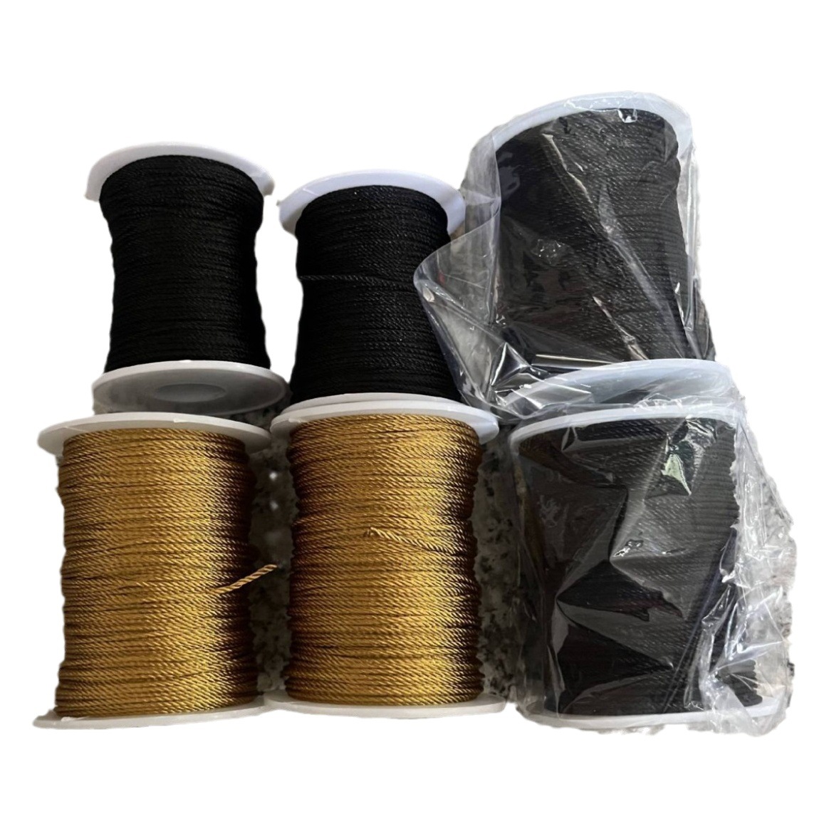 Manufacturer Wholesale Three-Strand Braided Thread for Sewing Bags, Tags, Weaving Bracelets, Jade Thread, Hanging Thread, Round Rope, Polyester with High Toughness