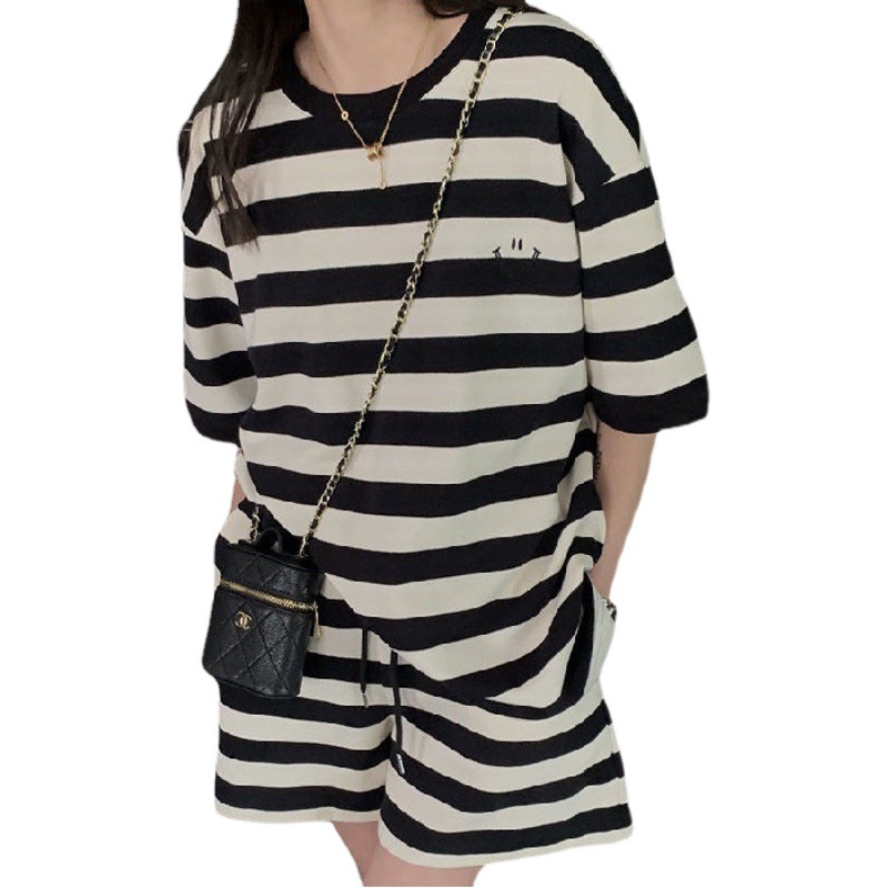 Summer new 200kg size casual embroidery loose striped short sleeve T-shirt + wide leg shorts two-piece cross-border