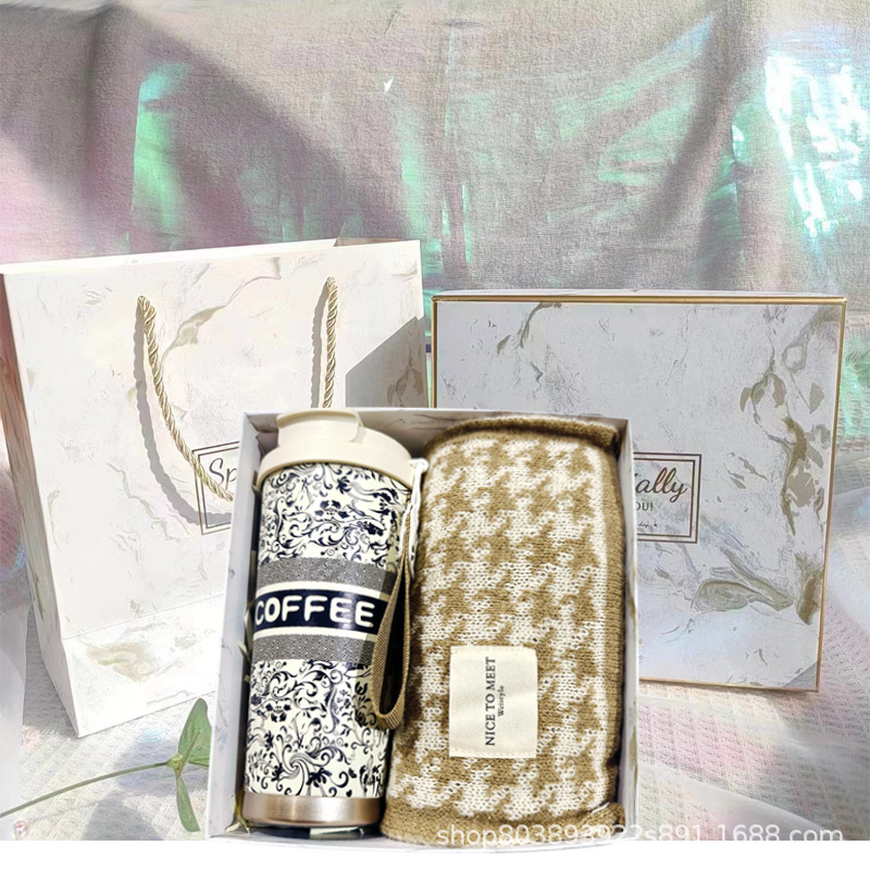 Picture of Business Accompanying Gift Set Practical Staff Birthday Welfare Gift Company Annual Meeting Creative Gift Wholesale Christmas