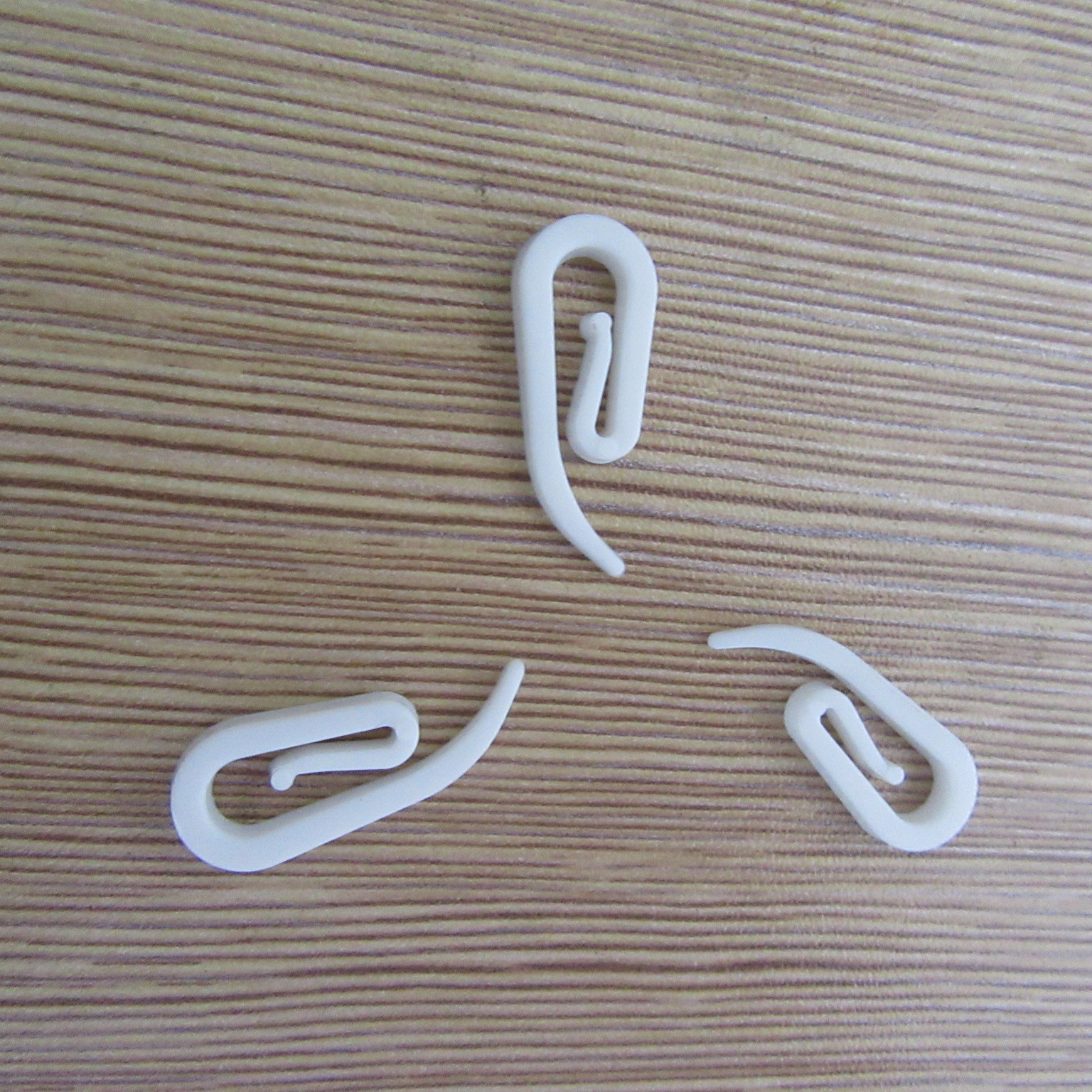 Ready Supply of Curtain Hooks Plastic 9-Shaped Hooks Curtain Hooks Curtain Accessories Spring Hooks Curtain Hooks