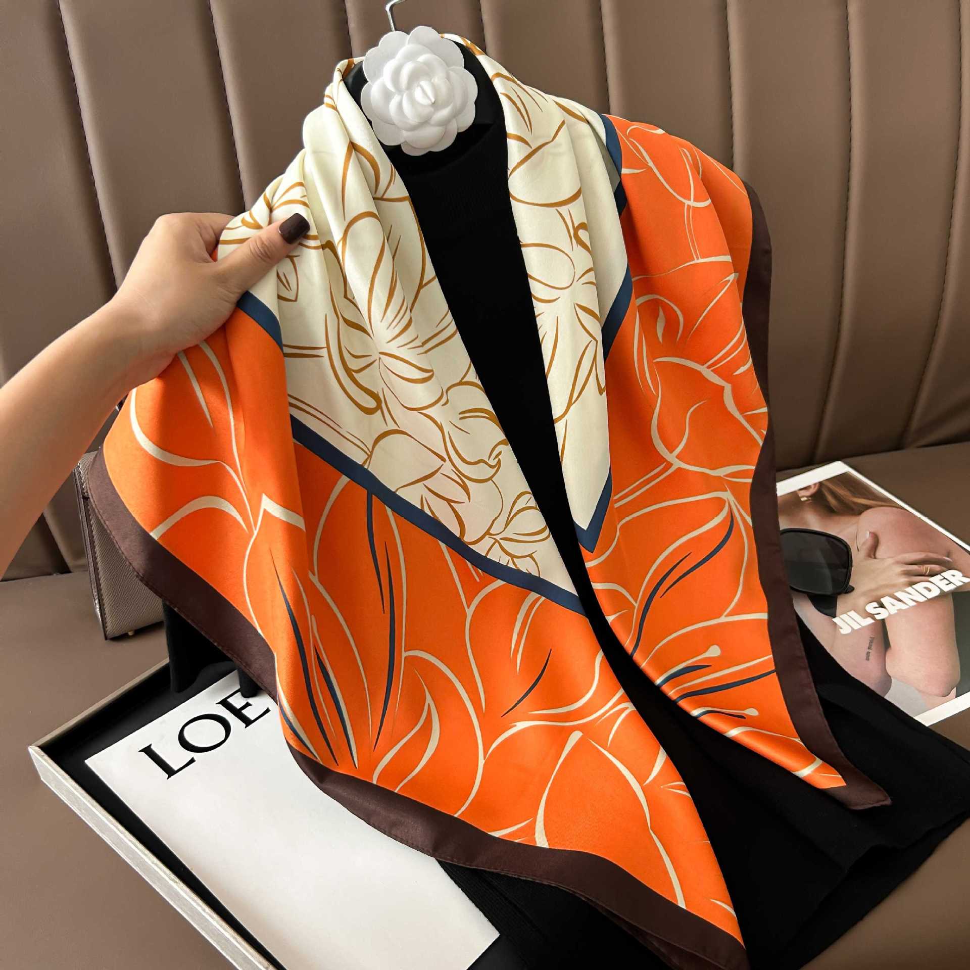 Picture of New 90cm Large Square Silk Elegant High-grade Decorative Shawl Women's Silk Scarf Fashion All-match Professional Scarf