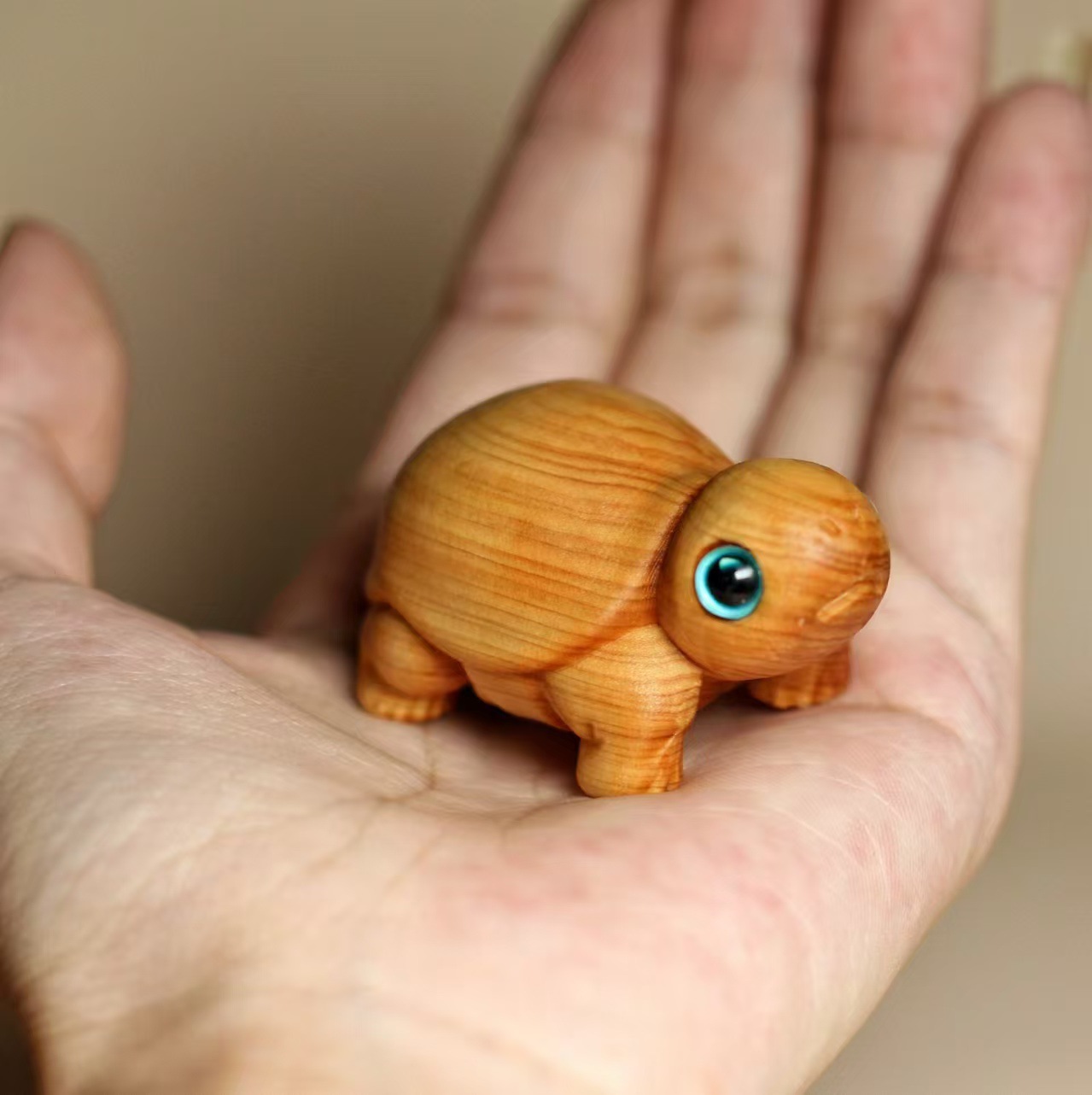 Thuja Wood Carving Animal Handle Piece Money Turtle Longevity Turtle Lucking Money into Treasure Car Small Ornaments Rich World