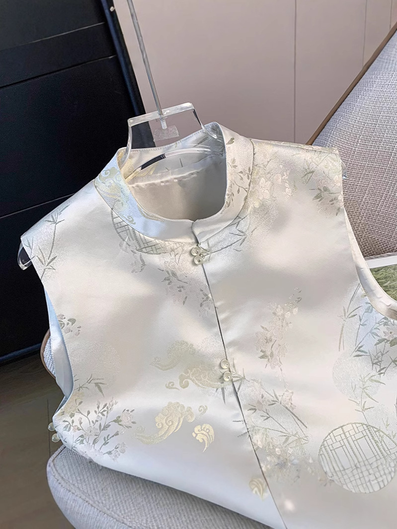 Picture of Physical Store Quality Ethnic Style Heavy Industry Embroidered Top Vest Chinese Style Retro Small Vertical Collar Vest Cardigan Women's Shoulder Vest