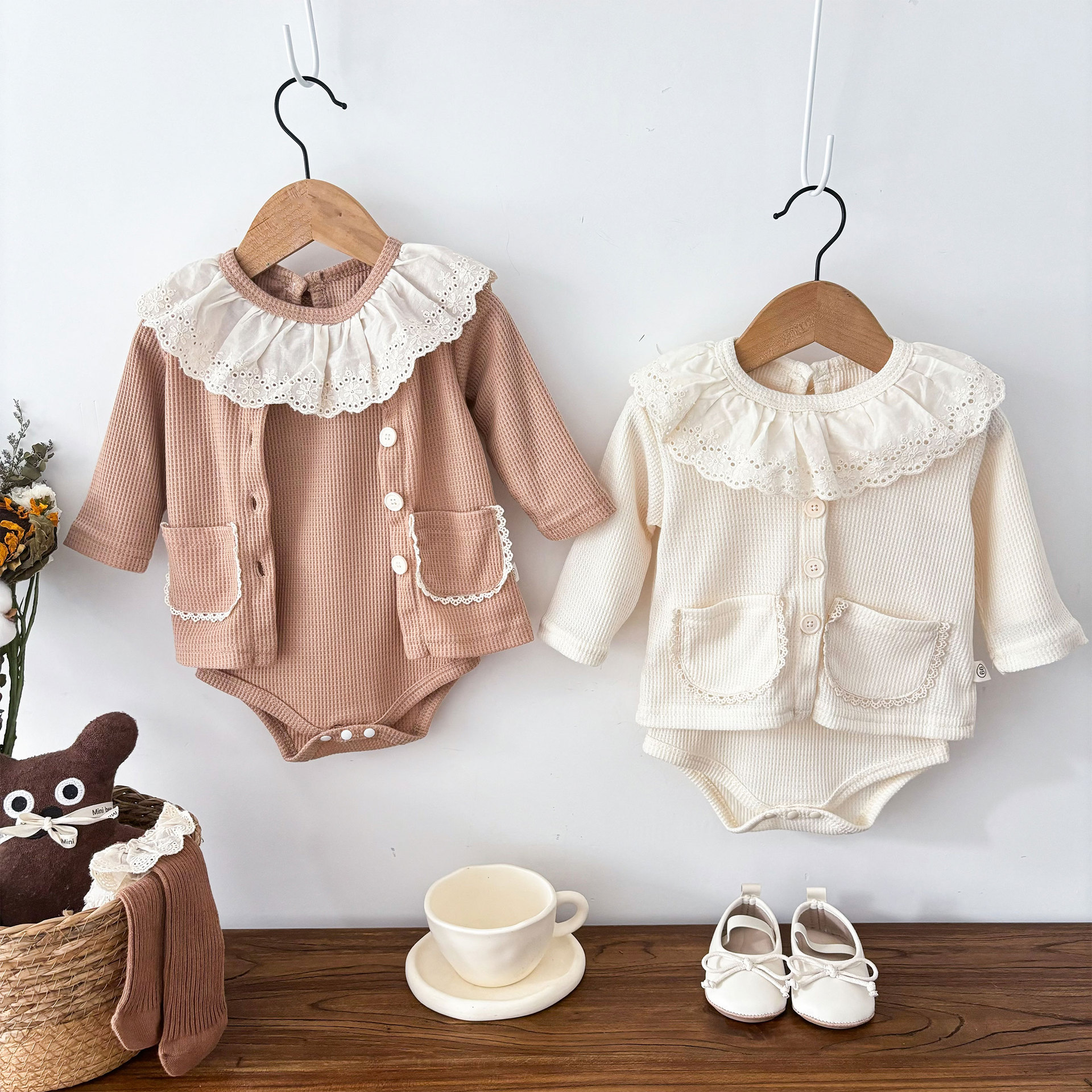 Children's Clothing 2025 Spring New Baby Girl One-piece Clothes Infant Korean Lace Doll Collar Waffle Bag Fat Clothes