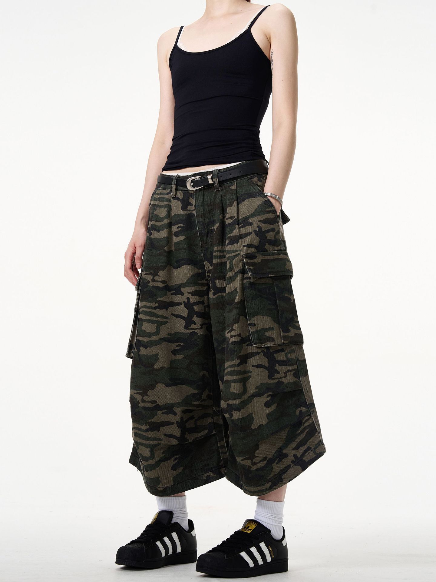 Summer American Style Retro Wide Leg Camouflage Multi-Pocket Crane Pants for Men and Women New Fashion Brand Loose Casual Capri Pants