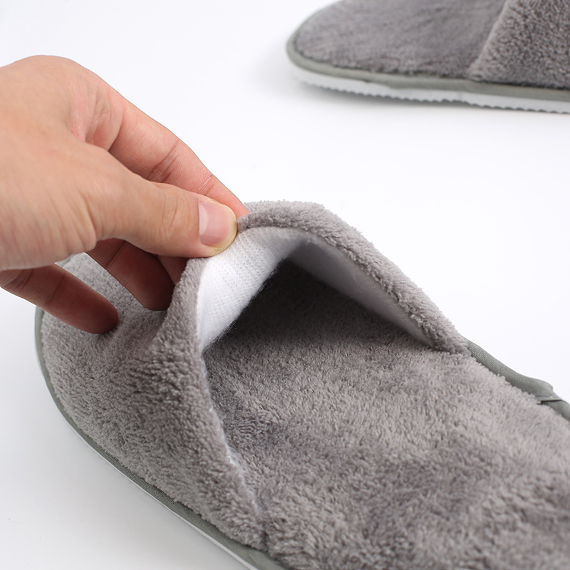 Picture of Disposable Slippers Hospitality Home Indoor Homestay Hotel Guesthouse Club Men's and Women's Coral Fleece Thickened Travel