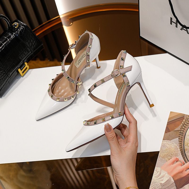 V Family Style Rivet High Heel Shoes with Sandals Pointed Mid-high Heel Patent Leather Fashionable Thin Heel Women's Single Shoes