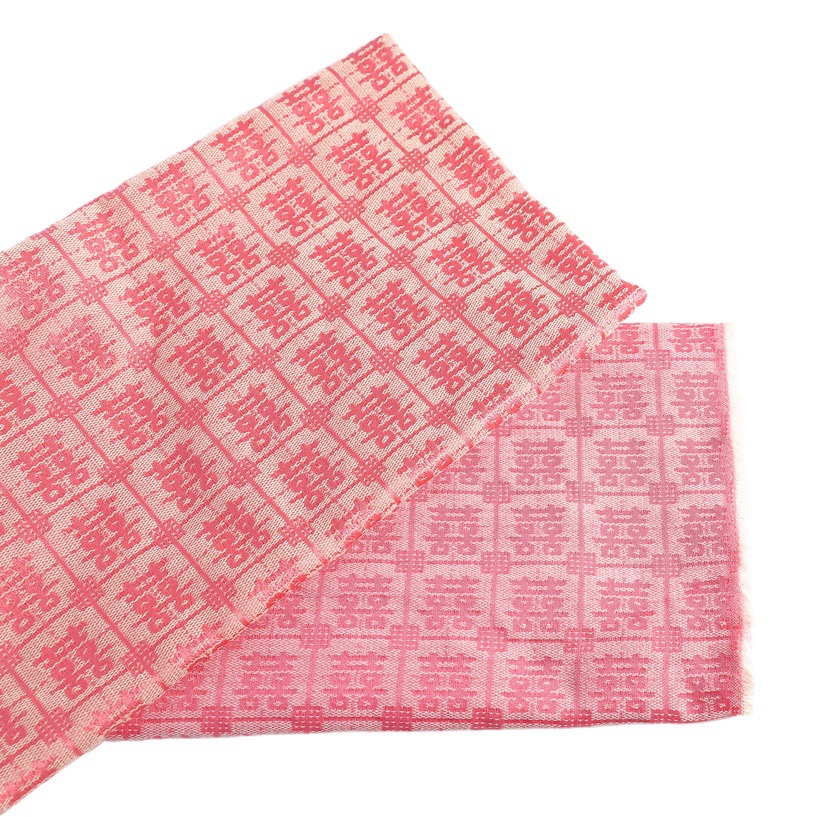 Festive bouquet wrapping paper XI-shaped flower wrapping paper waterproof Kraft paper Chanel style cloth flower packaging