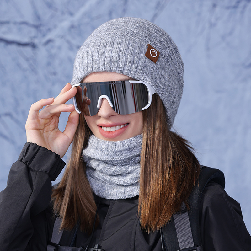 Picture of Winter two-color hat scarf two-piece outdoor cold-proof warm knitted wool hat fleece-lined ear protection cap for women