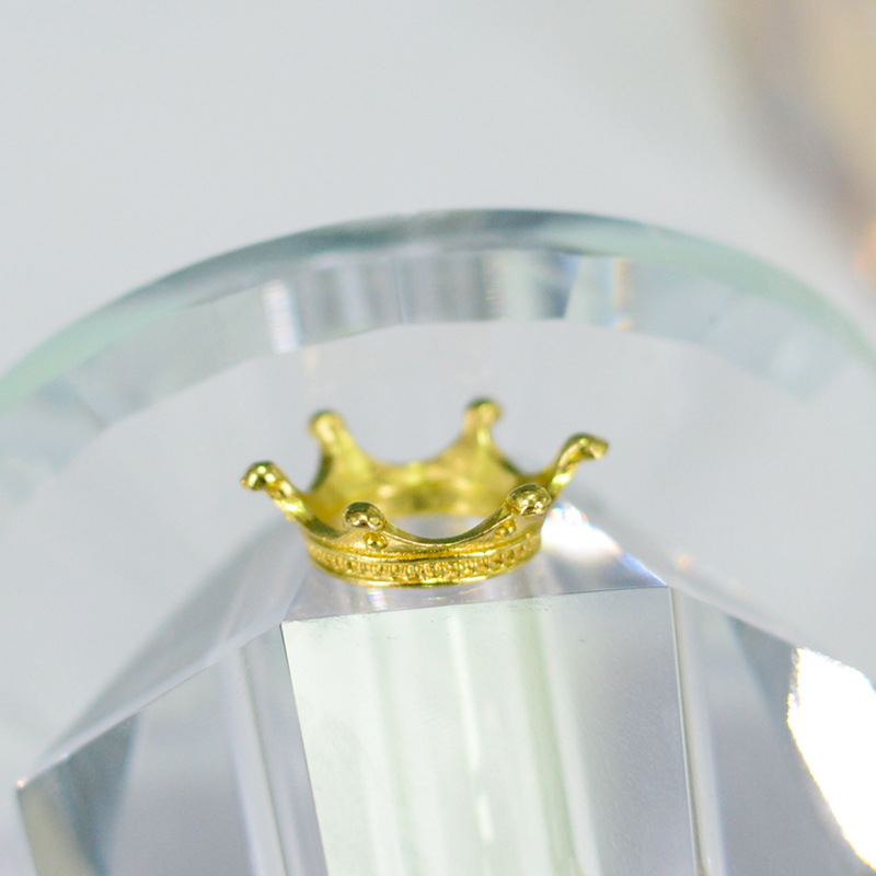 Picture of Violent Bear Head Crown Doll Head Accessories Small Mini Crown Alloy Ornament Crystal Ball Base Display Rack