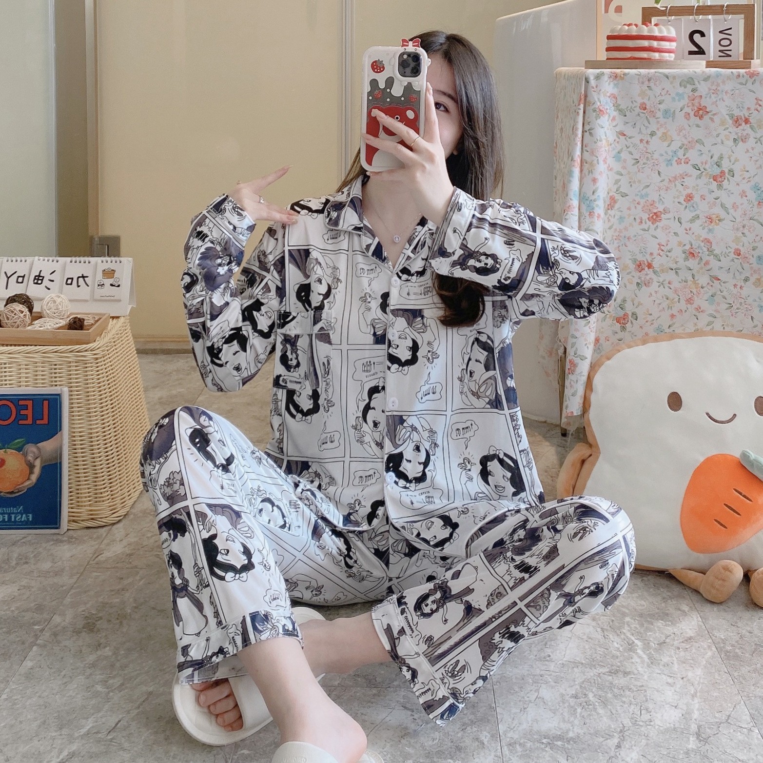 Picture of Japanese Pajamas Women's Spring and Autumn Long Sleeve Cardigan Cute Printed Radish Student Home Clothes suit Cross-border Southeast Asia