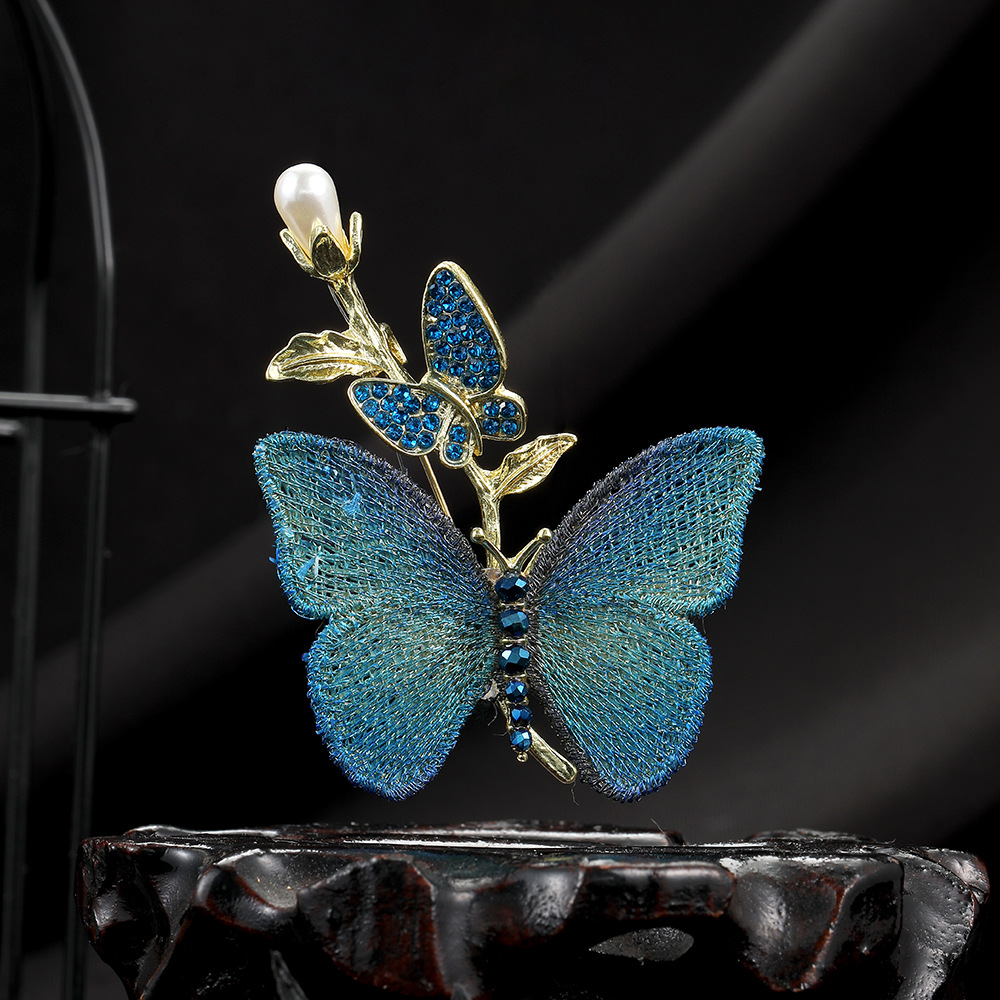 New Chinese Elegant Purple Blue Butterfly Pearl Brooch Women's National Fashion Antique Light Luxury High-end Fashion Elegant Pin