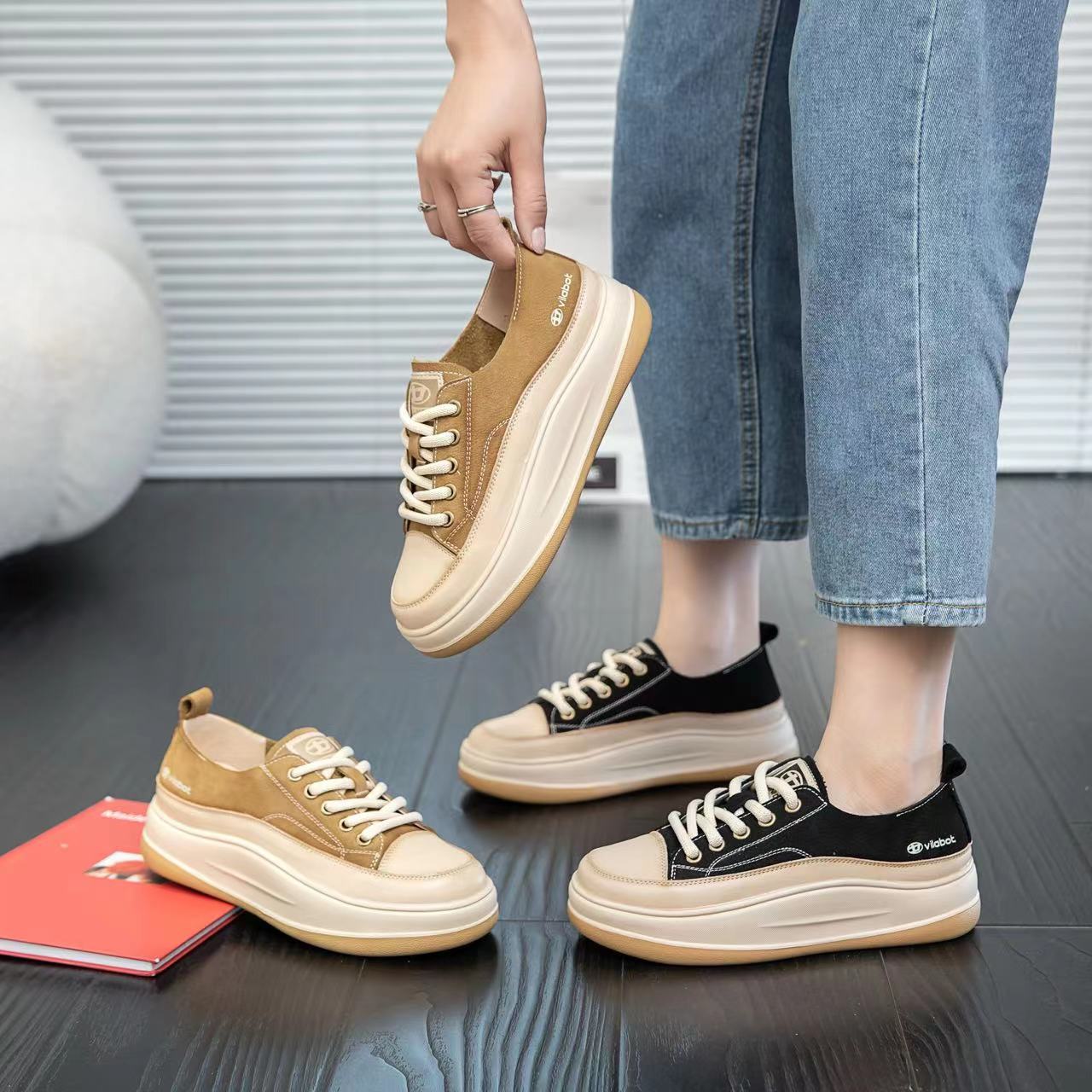 Vintage first-layer cowhide white shoes women's 2024 summer and autumn new thick-soled muffin board shoes lightweight sports casual shoes
