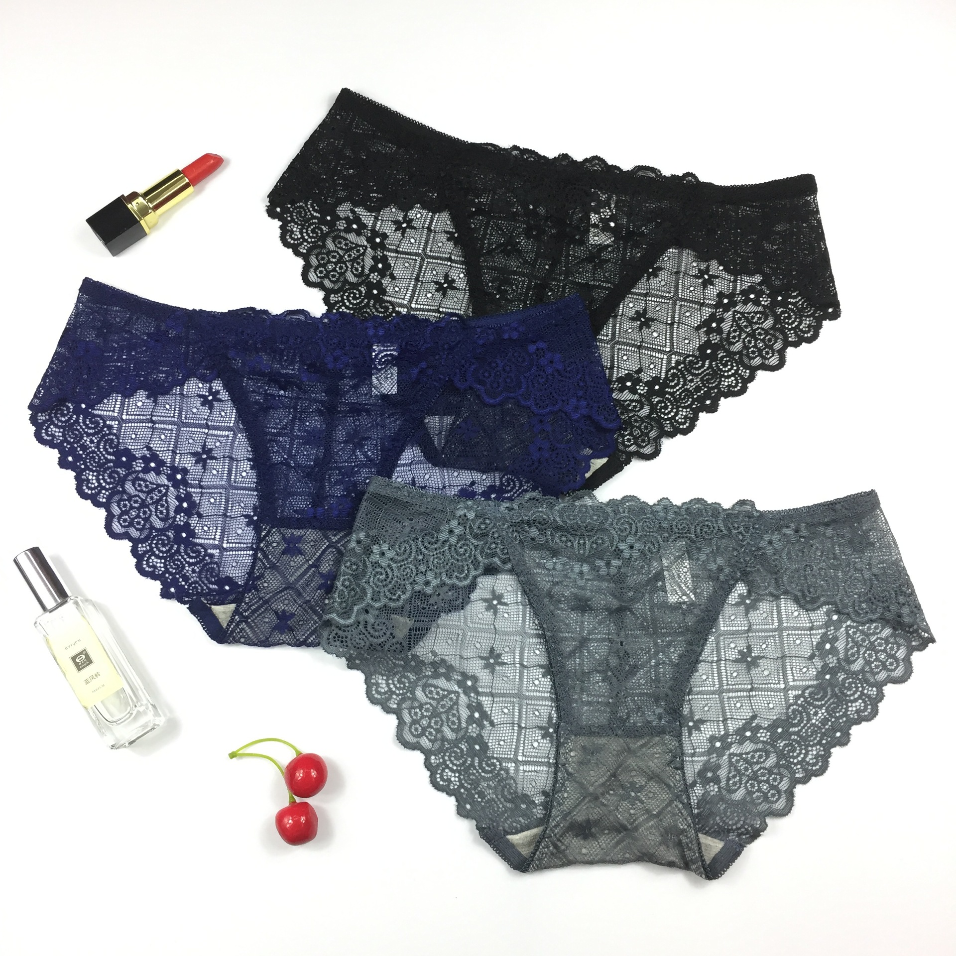 Picture of Spring and summer New Ladies lace underwear elegant lace graphene underwear antibacterial antibacterial hip breathable 17002