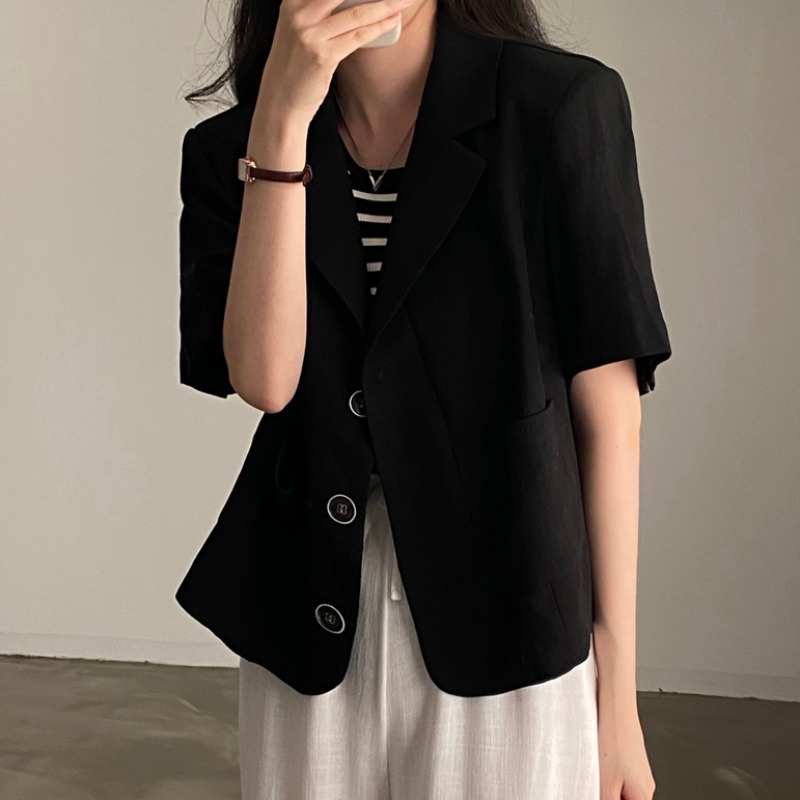 Picture of South Korea chic summer 2023 vintage temperament lapel three button loose casual short sleeve linen suit coat women