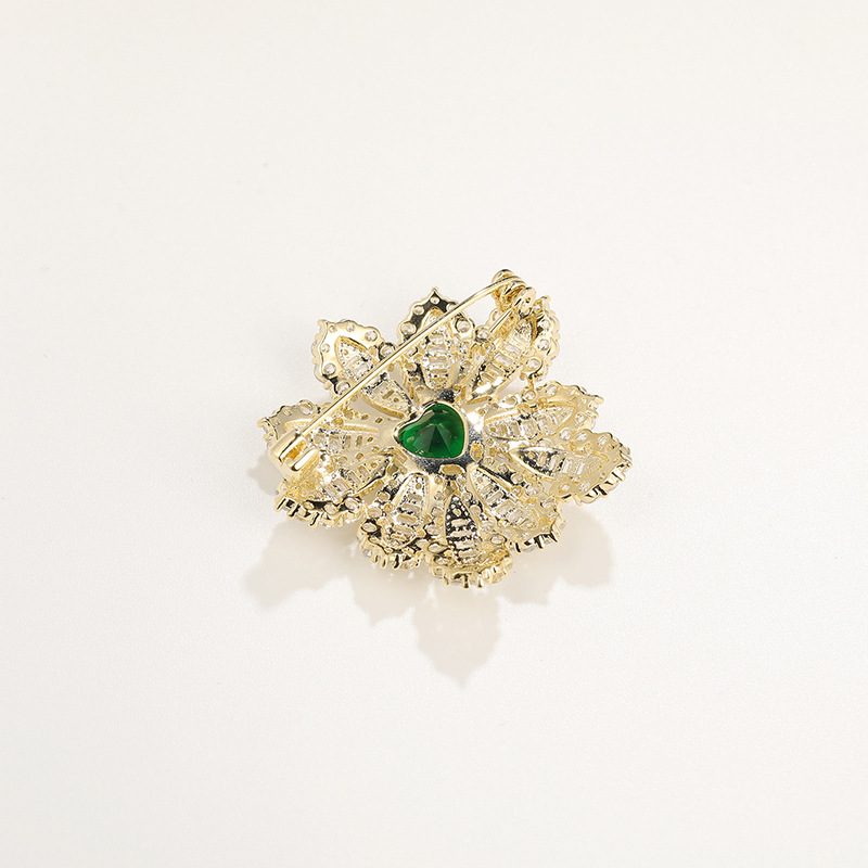 Picture of Qianyu silver high-end jewelry series Copper micro inlaid zircon niche design flower brooch luxury heavy industry pin