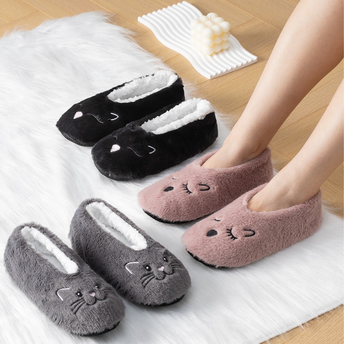 Thickened fleece-lined adult floor socks cute autumn and winter soft bottom plush home socks anti-slip soft bottom floor shoes