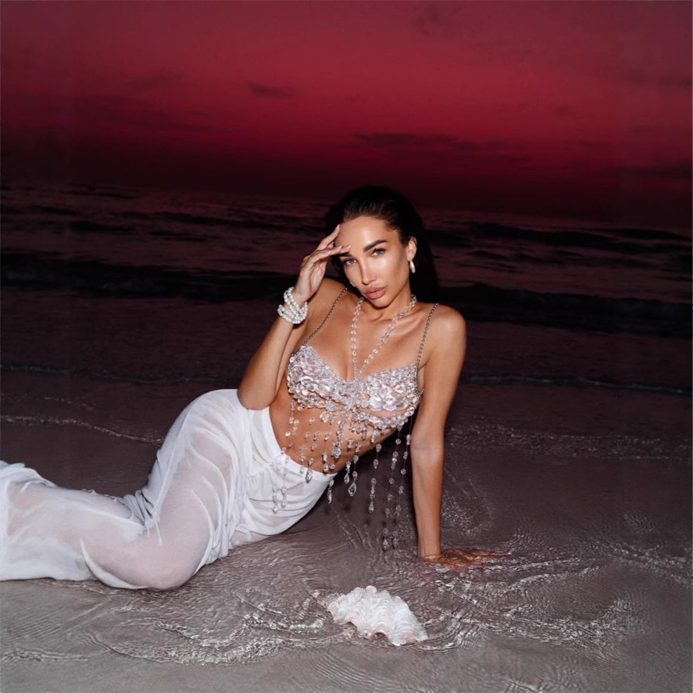 2025 Cross-Border European and American New Hot Selling Sexy Hot Girl Beach Summer Elegant Gemstone Body Chain Vest 25456