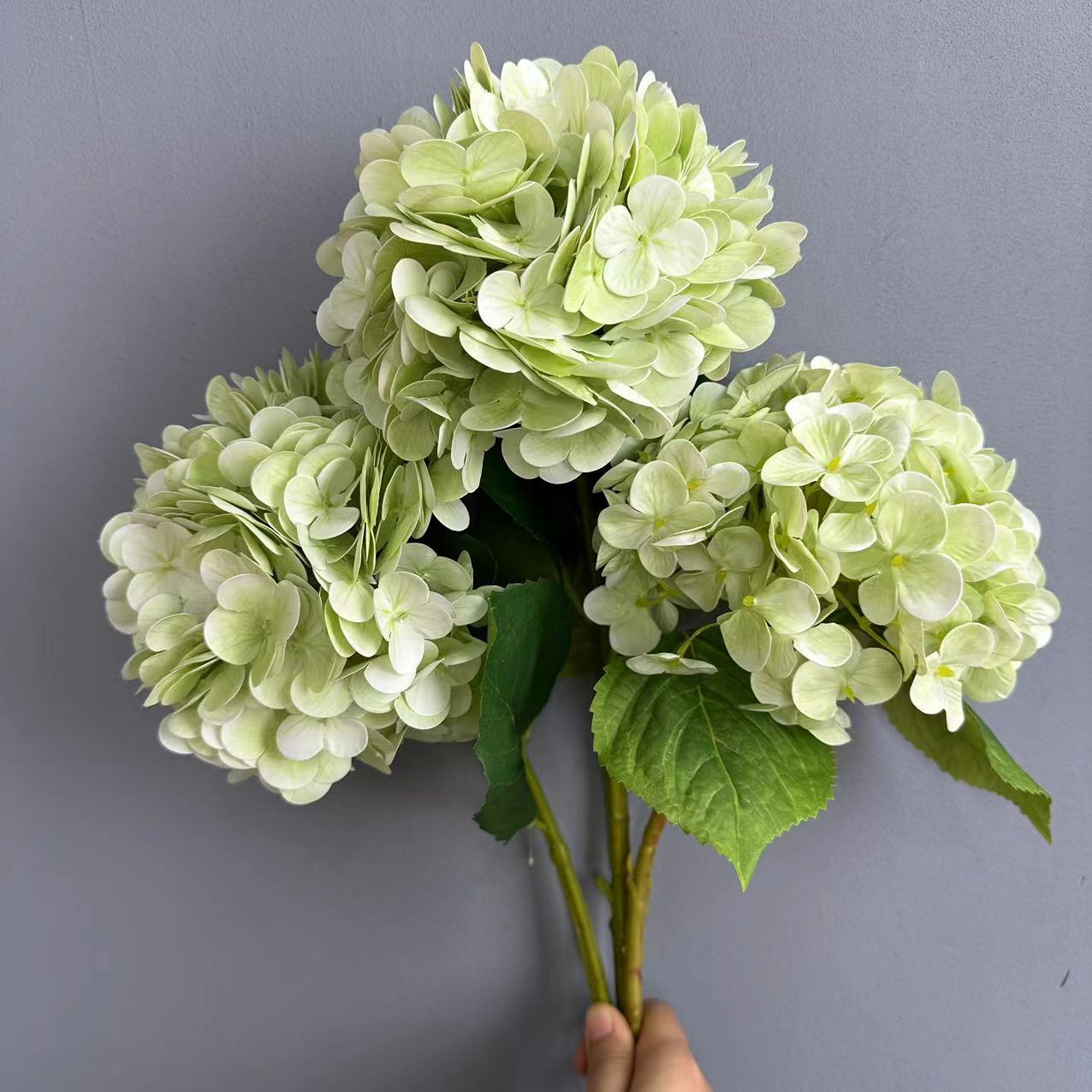 Picture of Artificial Flower 182 Pieces Large Hydrangea High Quality Moisturizing Hydrangea Wedding Floral Decoration Wedding Artificial Flower