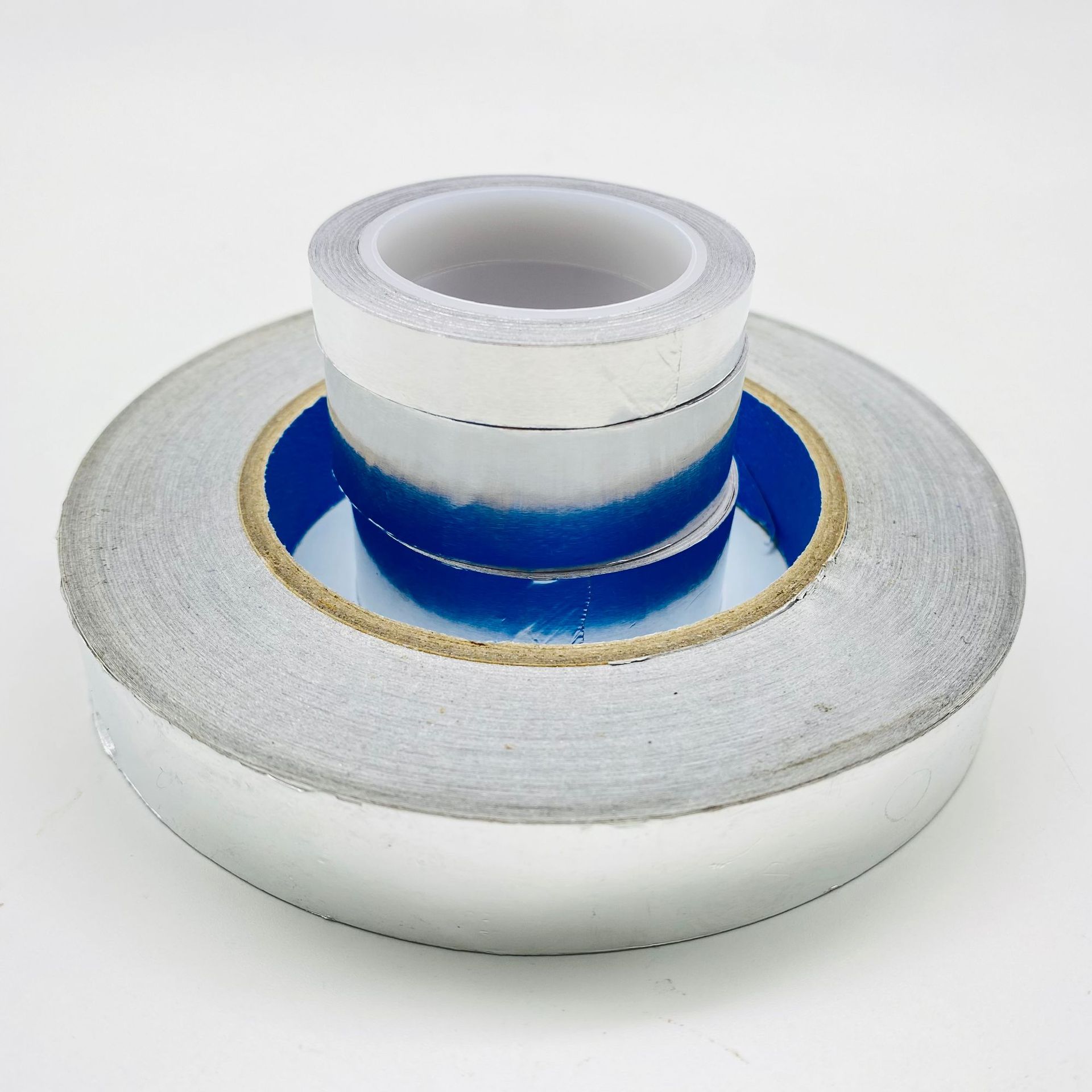 Picture of Single-Conducting Aluminum Foil Tape, High Temperature Resistant Tape, Pipe Sealing, Insulation Wrapping, Fire Retardant, Small Pipe Core Tape