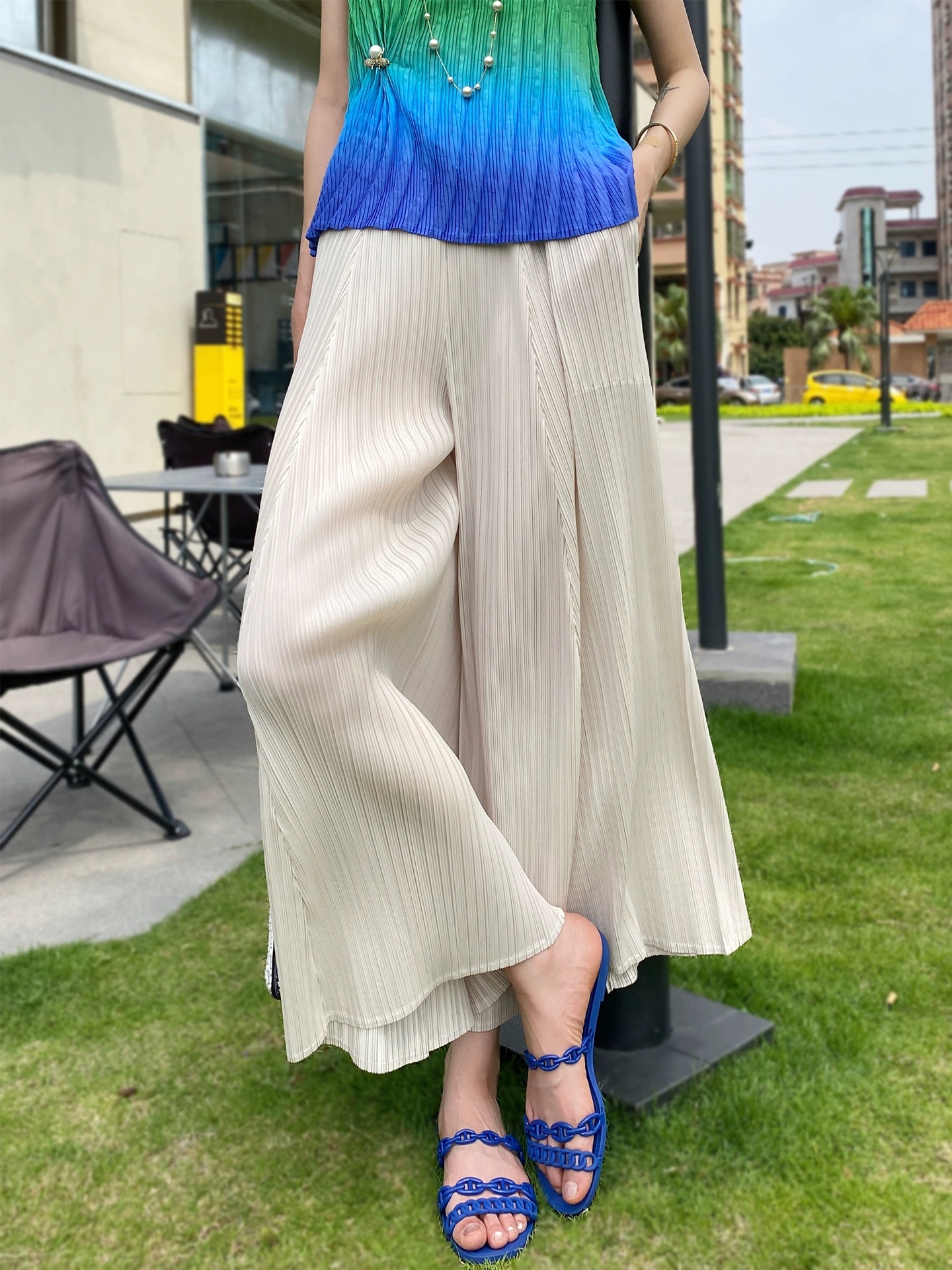 Pleated wide-leg pants for women, drape, loose, slimming, summer thin nine-point casual pants, flared pants for women, Miyake long pants