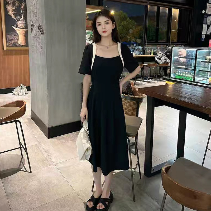 Women's Summer and Autumn French Niche Design High-end dress chubby girl Flesh Covering Slim White Square Collar Long Skirt
