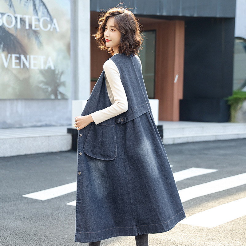 Picture of 2025 Spring and Summer New Korean Style Loose Trendy Fashion Big Pocket Vest Mid-Length Large Size Denim Jacket for Women