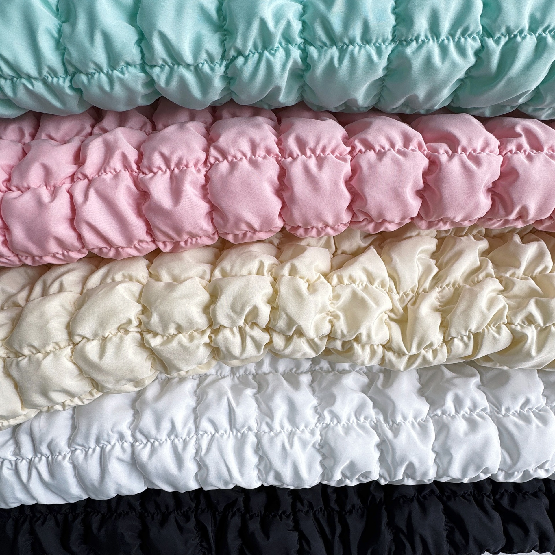 Spring Asian-Style Checkered Embroidered Fabric Cloud-Patterned Stretchy Pleated Fabric Quilted Hand Warmer Children's Breathable Pleated Fabric