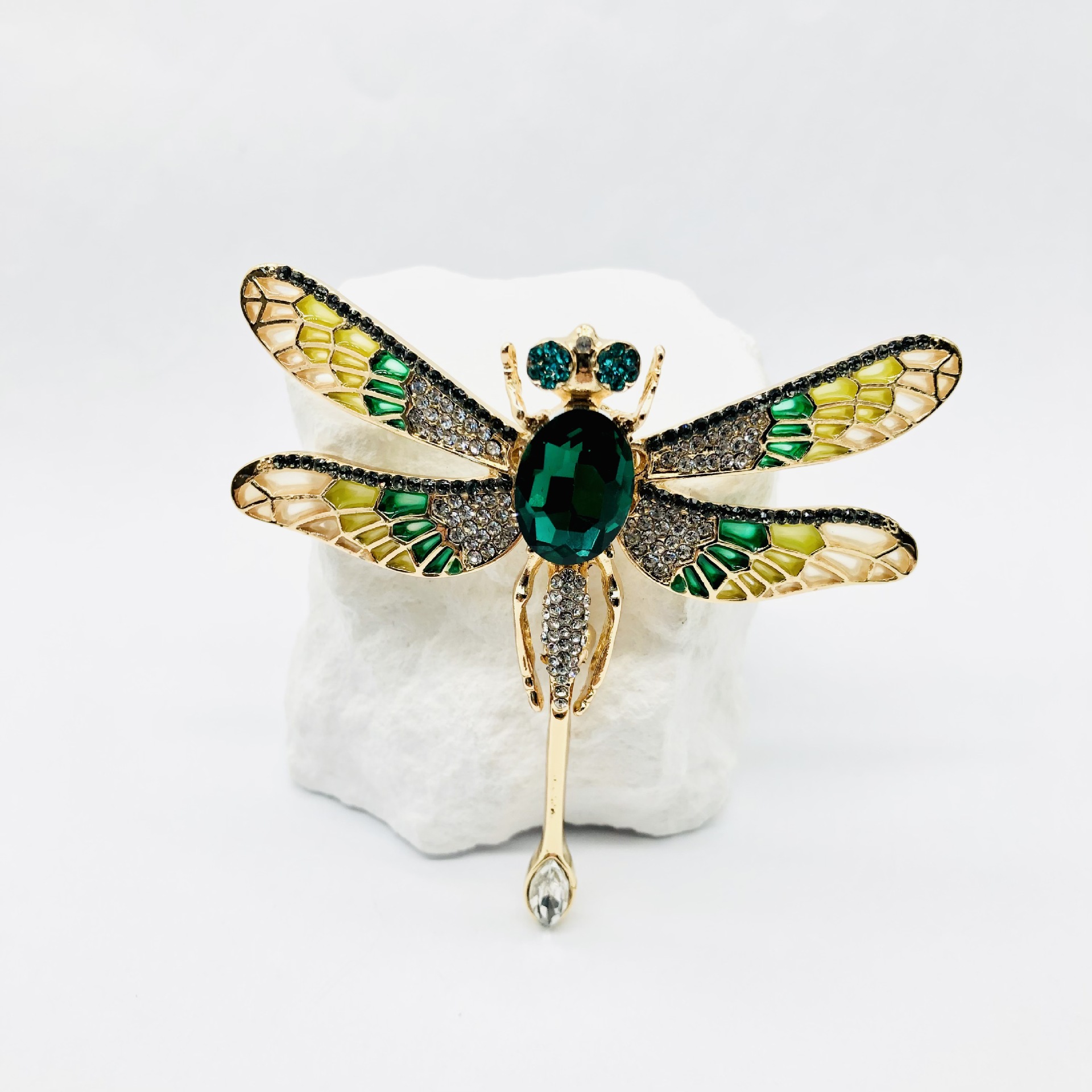 Picture of Smart Brooch Wings Movable Green Dragonfly Women's Brooch Coat Accessories Temperament All-match Handmade with Czech Diamond