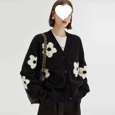 European and American Autumn Clothing New V Neck Stereo Inlaid Lazy Slimming Look Flower Knitwear Cardigan Sweater Jacket for Women White