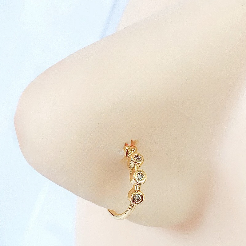 Picture of Cross-border Accessories Heart-shaped Zircon Flower Copper Nose Decoration False Nose Ring Earrings Women's Fresh Ins Style High-end Jewelry