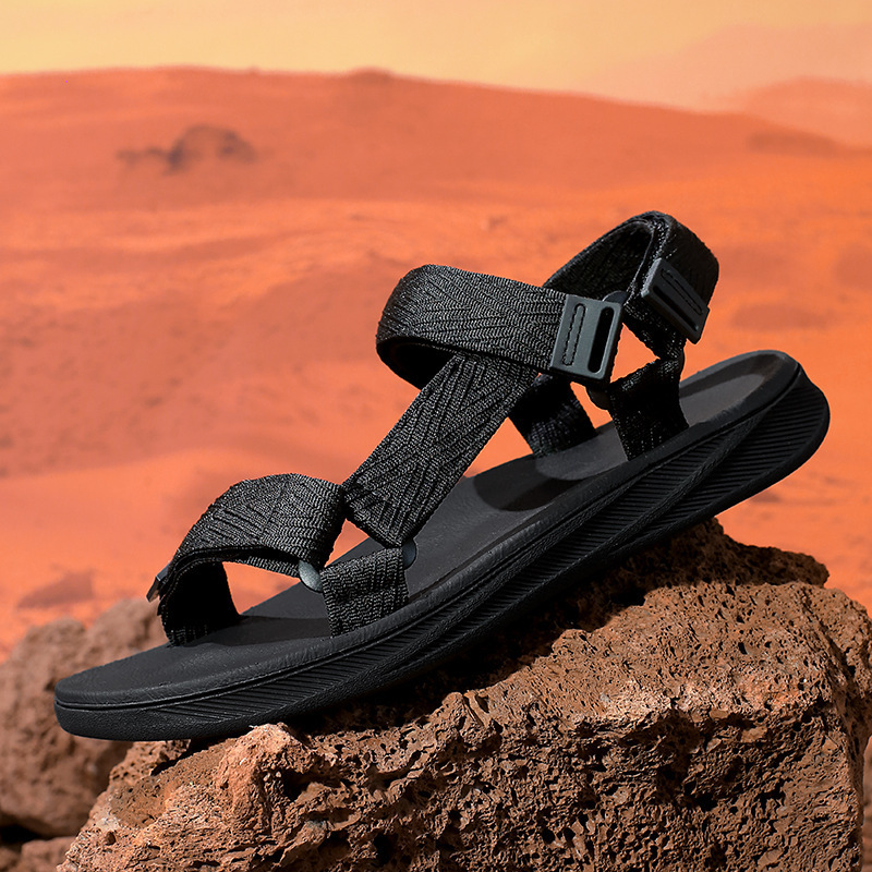 2025 New Summer Men's Beach Shoes EVA Soft Sole Outdoor Men's Sandals Cross-border Foreign Trade Vietnamese Sandals