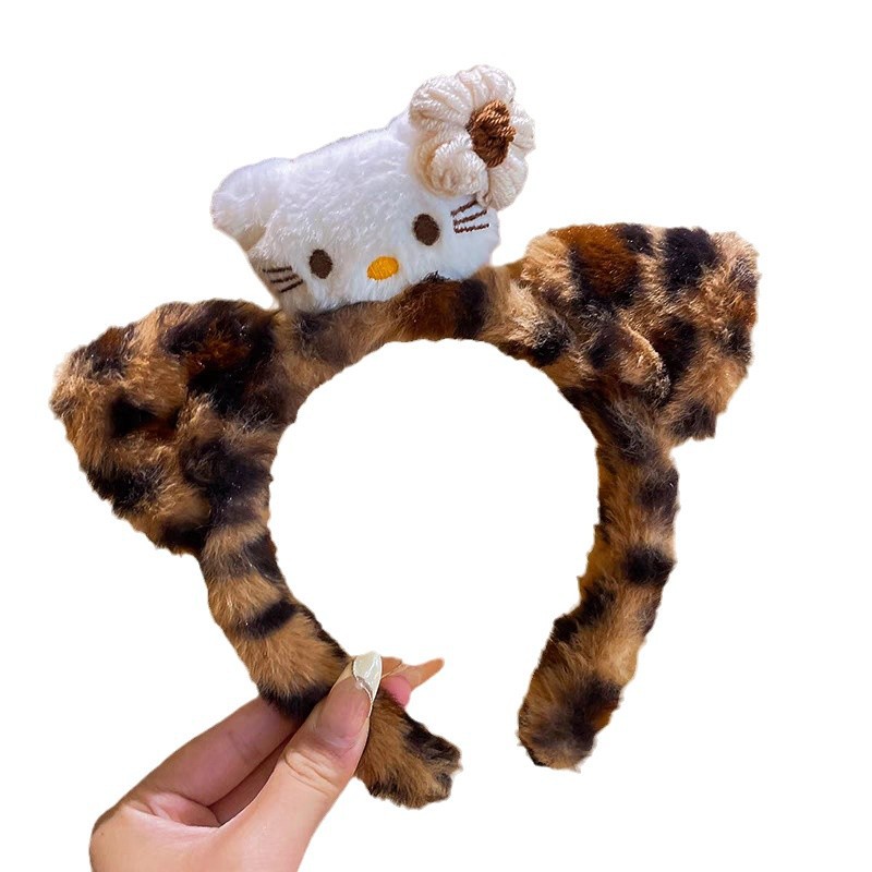 Picture of Special Headband for Face Washing for Women 2025 New Autumn and Winter Cute Bear Headband Hairband Hairpin Hair Accessory Plush Headwear