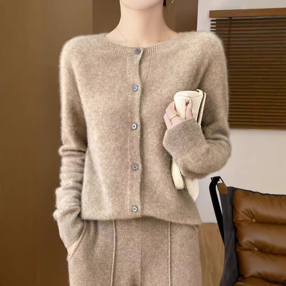 Picture of Wool Cardigan Women's Autumn and Winter New Loose Knitted Sweater First-Line Garment Solid Color Sweater High-end Atmospheric Coat Top